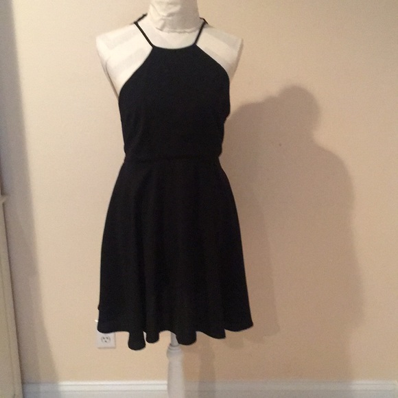 Dress - Picture 1 of 1